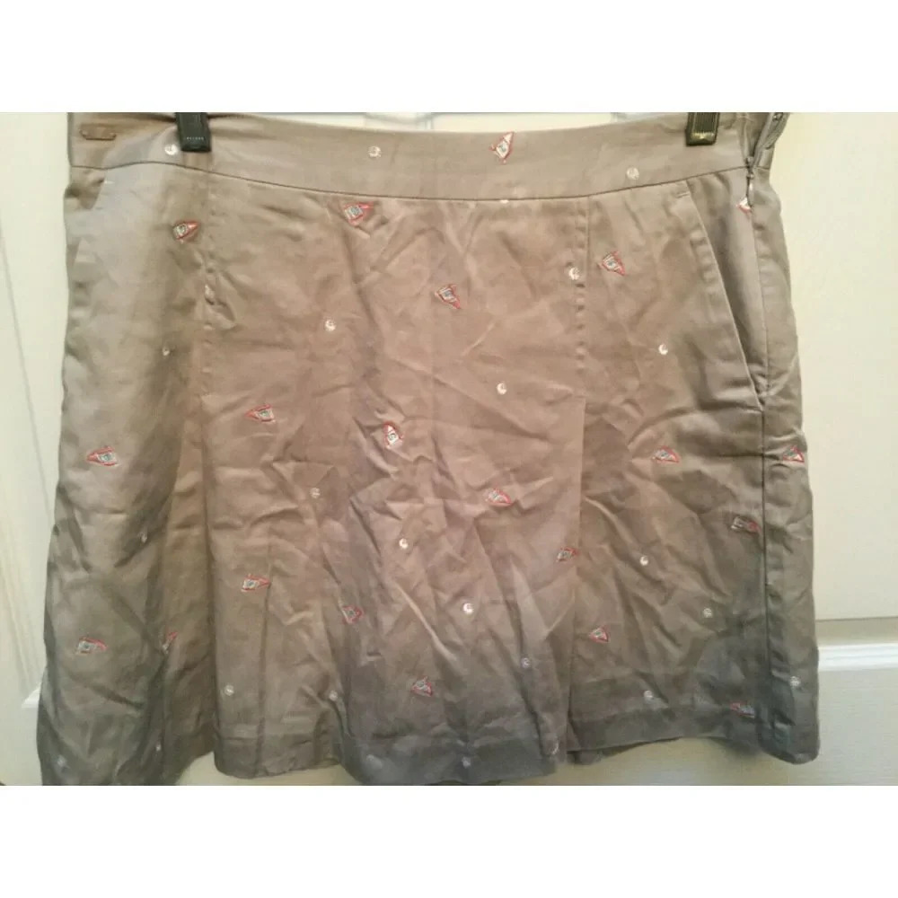 o LIZ GOLF golfing  regular size golf skort size 8